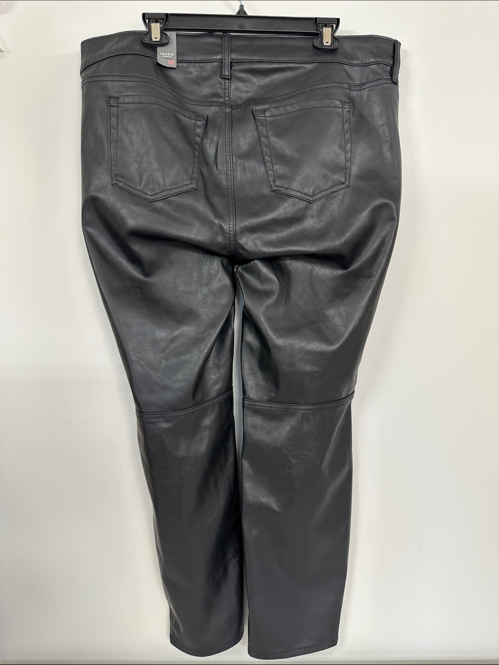NWT Torrid Faux Leather Pants Black Perfect Skinny High Rise Women’s Sz 18 Tall - Picture 3 of 9